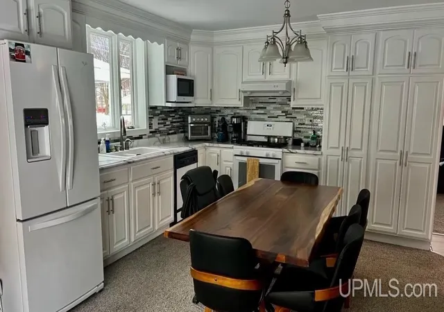 Photo 3 of Single family home for sale at 221 W Superior St, Munising, MI 49862 | MLS# 50220559 | Listing updated on 2026-09-10