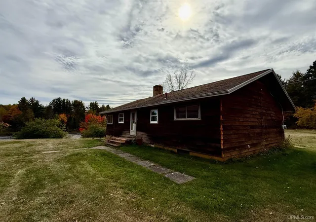 Photo 1 of Single family home for sale at 3602 State Hwy M35, Negaunee, MI 49866 | MLS# 50224758 | Listing updated on 2026-10-16