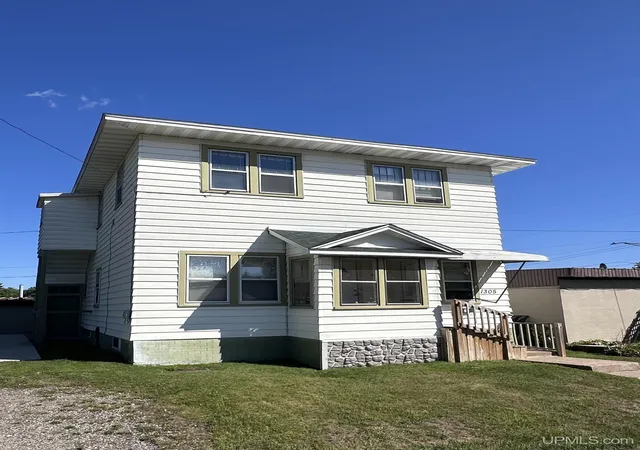 Photo 2 of Multi family home for sale at 1305 Vulcan St, Iron Mountain, MI 49801 | MLS# 50221531 | Listing updated on 2026-09-12