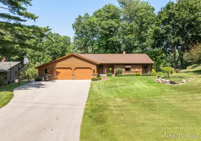 Photo 2 of Sale Pending at 7786 Thornapple Byp Dr, Grand Rapids, MI 49512 | MLS# 70558525 | Listing updated on 2026-10-07