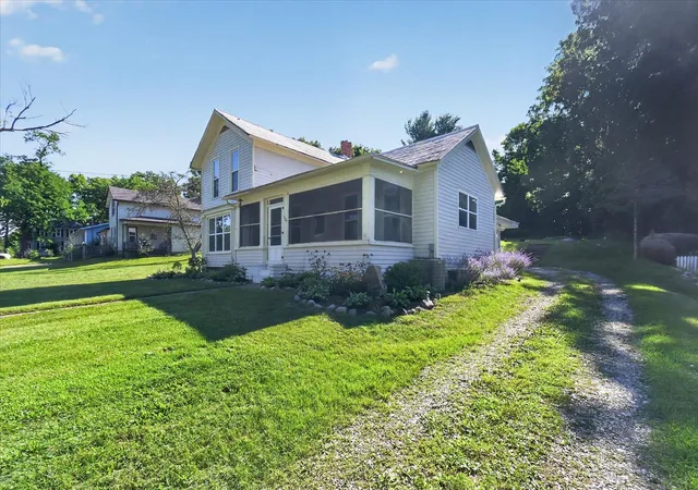 Photo 4 of Single family home for sale at 507 Furnace St, Manchester, MI 48158 | MLS# 70553514 | Listing updated on 2026-09-26