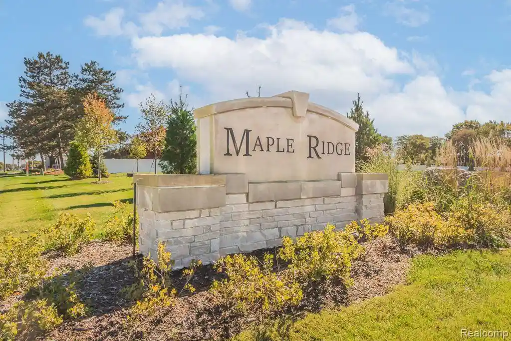 Listing Photo 34 - Condo for sale in 42504 Arbor Dr located at 42504 Arbor Dr, Clinton Township, MI 48038 - Unit 42504 Arbor Dr