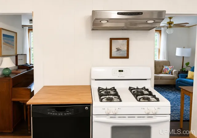 Photo 4 of Single family home for sale at 313 Mohawk St, Copper City, MI 49917 | MLS# 50220575 | Listing updated on 2026-10-03