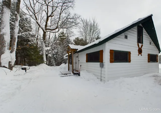 Photo 1 of Single family home for sale at 9798 Ross Lake Rd, Shingleton, MI 49884 | MLS# 50220990 | Listing updated on 2026-09-09