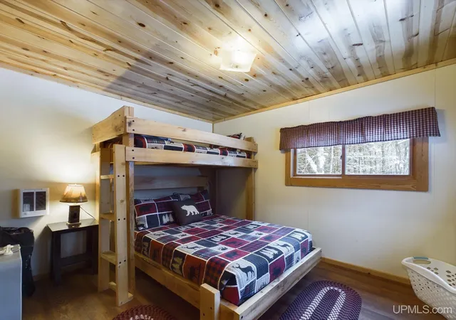 Photo 3 of Single family home for sale at 9798 Ross Lake Rd, Shingleton, MI 49884 | MLS# 50220990 | Listing updated on 2026-09-09