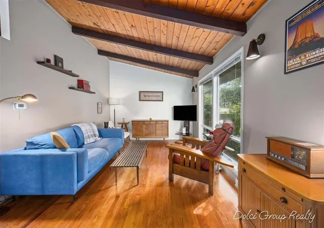 Photo 3 of Sale Pending at 3147 Tuell St, Grand Rapids, MI 49504 | MLS# 70556632 | Listing updated on 2026-09-10
