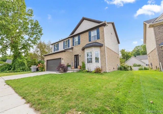 Photo 3 of Single family home for sale at 19430 Granger Dr, Brownstown, MI 48174 2772 | MLS# 61028793 | Listing updated on 2026-09-12