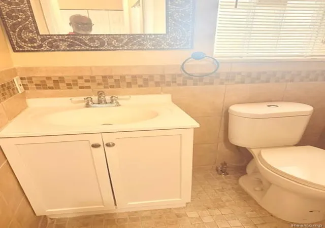 Photo 4 of Single family home for sale at 25544 Filmore, Southfield, MI 48075 | MLS# 61024898 | Listing updated on 2026-09-09