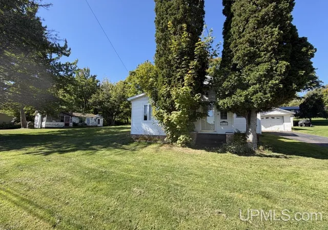 Photo 1 of Single family home for sale at 508 Bowling Ave, Baraga, MI 49908 | MLS# 50224600 | Listing updated on 2026-10-12
