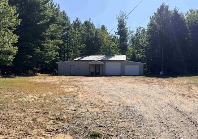 Photo 2 of Land for sale at 920 Silver Crk Rd, Marquette, MI 49855 | MLS# 50218156 | Listing updated on 2026-10-12