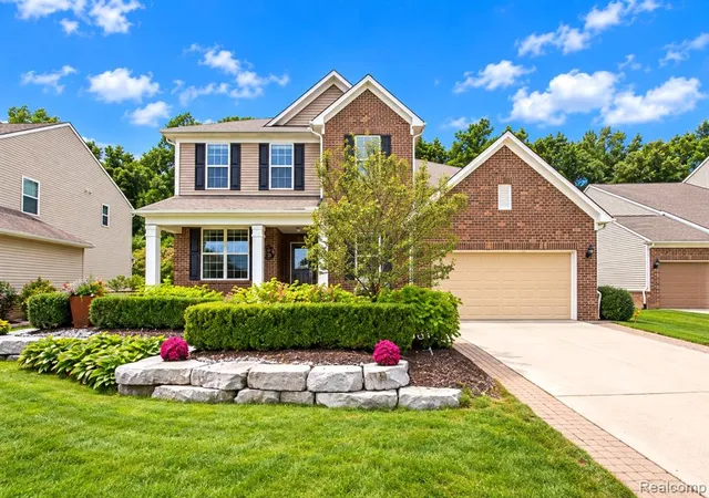 Photo 1 of Sale Pending at 58939 Winnowing Cir, South Lyon, MI 48178 | MLS# 61033213 | Listing updated on 2026-10-11