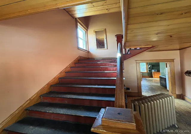 Photo 3 of Single family home for sale at 727 Sutherland St, Ironwood, MI 49938 | MLS# 50220698 | Listing updated on 2026-09-03