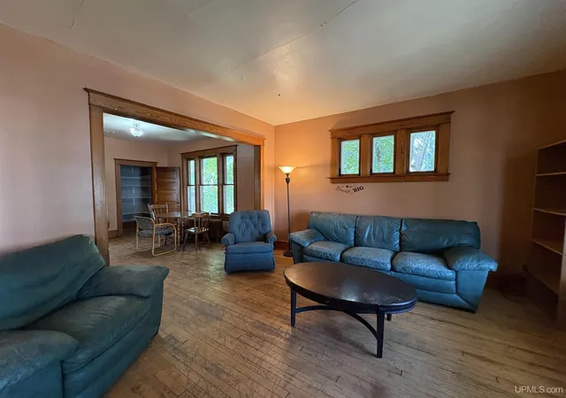 Photo 4 of Single family home for sale at 727 Sutherland St, Ironwood, MI 49938 | MLS# 50220698 | Listing updated on 2026-09-03