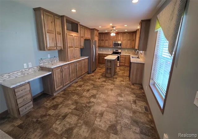 Photo 4 of Manufactured home for sale at 9758 Home Ct, Fenton, MI 48430 8561 | MLS# 61001228 | Listing updated on 2026-10-12