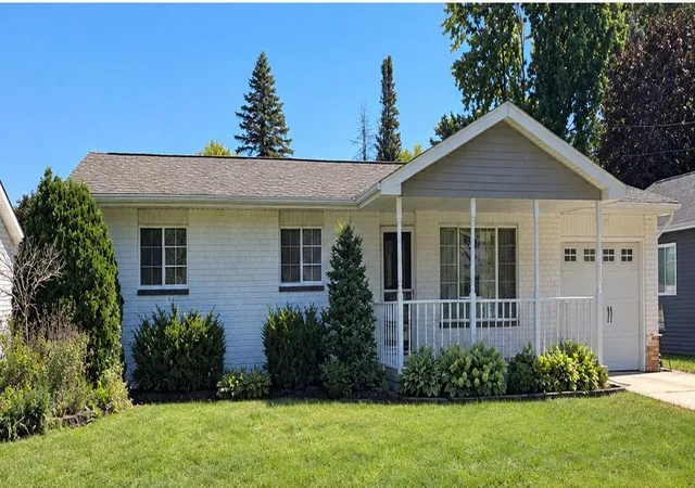 Photo 1 of Sale Pending at 205 Estelle Ct, Hemlock, MI 48626 | MLS# 50224353 | Listing updated on 2026-10-25