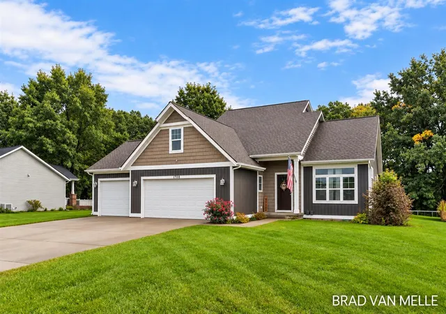 Photo 2 of Single family home for sale at 1708 Signal Point Cir, Allegan, MI 49010 | MLS# 70562260 | Listing updated on 2026-10-07