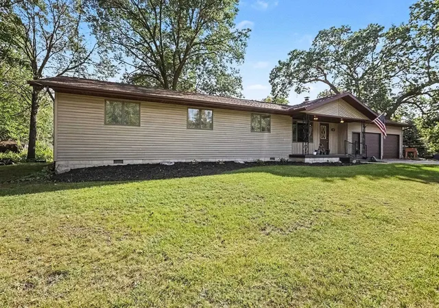 Photo 2 of Single family home for sale at 1888 E Erickson Rd, Pinconning, MI 48650 | MLS# 50221687 | Listing updated on 2026-10-08