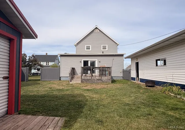 Photo 3 of Single family home for sale at 640 Iron St, Ishpeming, MI 49849 | MLS# 50222571 | Listing updated on 2026-09-28