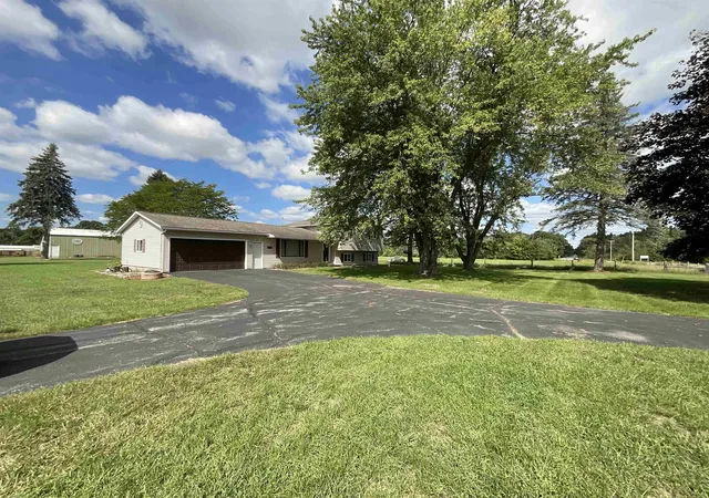 Photo 1 of Single family home for sale at 191 N Hockaday Rd, Gladwin, MI 48624 | MLS# 50221047 | Listing updated on 2026-09-10