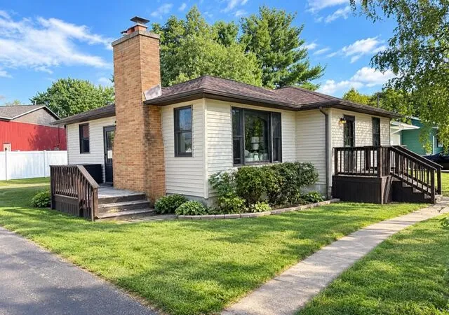 Photo 1 of Single family home for sale at 328 Doris St, Sparta, MI 49345 | MLS# 70560828 | Listing updated on 2026-10-07
