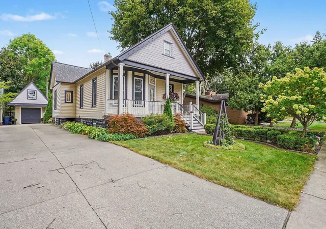 Photo 1 of Sale Pending at 2135 6th Street, Bay City, MI 48708 | MLS# 50222971 | Listing updated on 2026-10-12