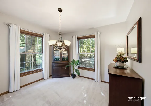Photo 3 of Single family home for sale at 4752 Bonnie Ave, Kentwood, MI 49508 | MLS# 70555043 | Listing updated on 2026-09-18