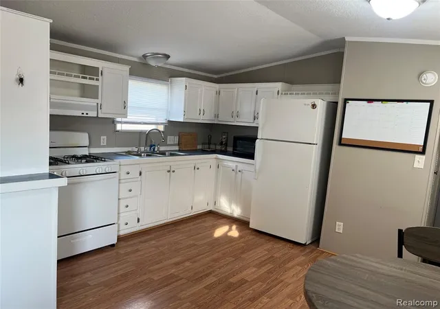 Photo 3 of Manufactured home for sale at 6988 Mckean Rd, Ypsilanti, MI 48197 | MLS# 61029628 | Listing updated on 2026-09-12