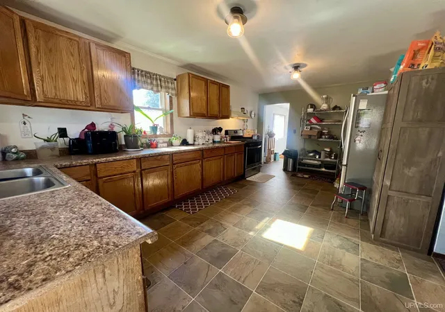 Photo 4 of Single family home for sale at 1813 14th Street, Menominee, MI 49858 | MLS# 50224661 | Listing updated on 2026-10-12