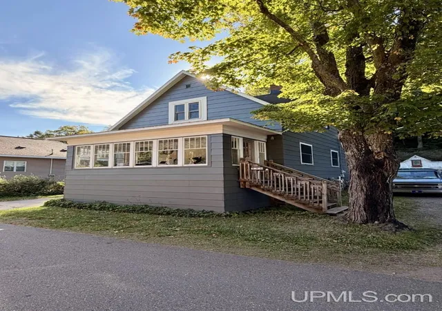 Photo 2 of Single family home for sale at 590 Jasper St, Ishpeming, MI 49849 | MLS# 50221874 | Listing updated on 2026-09-30