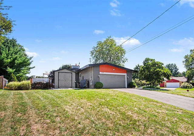 Photo 3 of Single family home for sale at 6230 Blythefield Ave, Rockford, MI 49341 | MLS# 70557961 | Listing updated on 2026-09-17