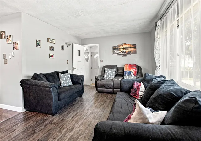 Photo 3 of Single family home for sale at 609 S Mechanic St, Berrien Springs, MI 49103 | MLS# 70555560 | Listing updated on 2026-10-03