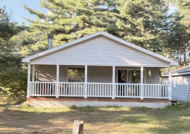 Photo 2 of Single family home for sale at 1861 E Stockwell Rd, Harrison, MI 48625 | MLS# 50221003 | Listing updated on 2026-09-13