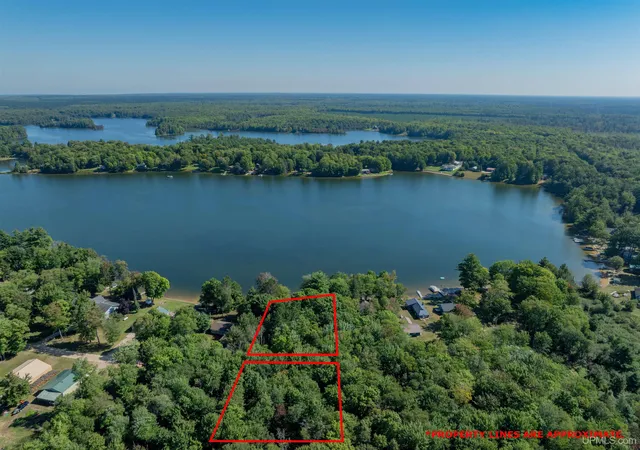Photo 2 of Sale Pending at N3820 Hayward Rd, Munising, MI 49862 | MLS# 50220426 | Listing updated on 2026-09-08