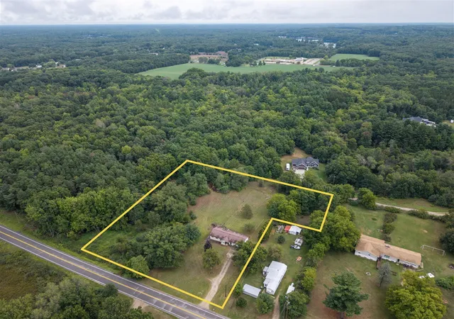 Photo 3 of Sale Pending at 12344 Podunk Ave, Greenville, MI 48838 | MLS# 70557366 | Listing updated on 2026-09-11