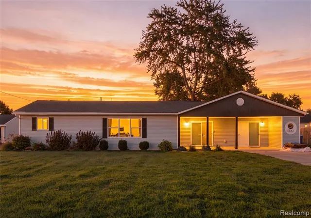 Photo 1 of Single family home for sale at 12293 Torrey Rd, Fenton, MI 48430 | MLS# 61034275 | Listing updated on 2026-10-18
