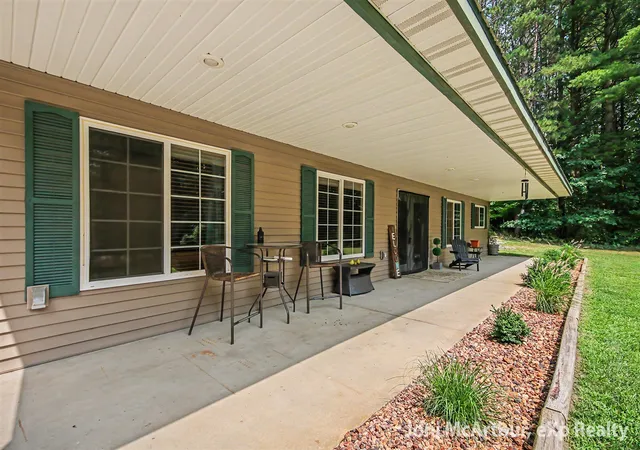 Photo 1 of Single family home for sale at 11801 19 Mile Rd, Cedar Springs, MI 49319 | MLS# 70551547 | Listing updated on 2026-09-17