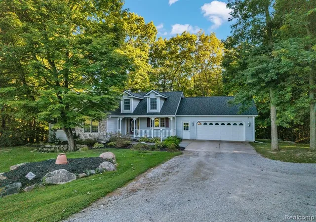 Photo 1 of Single family home for sale at 575 Vista Del Sol Rd, Lapeer, MI 48446 | MLS# 61034859 | Listing updated on 2026-10-01