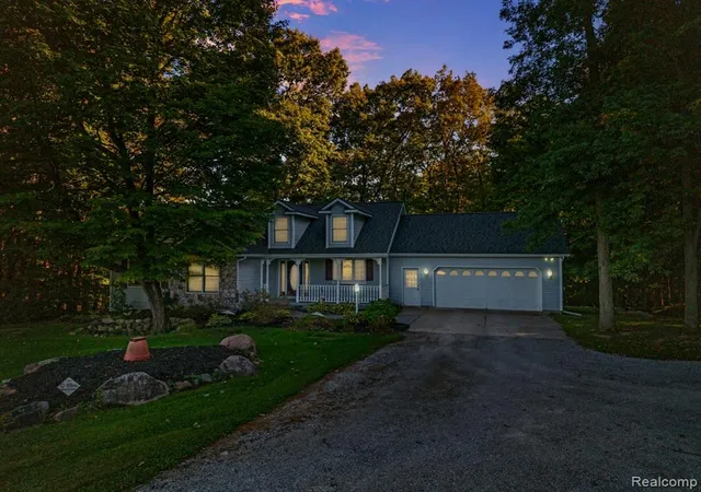 Photo 2 of Single family home for sale at 575 Vista Del Sol Rd, Lapeer, MI 48446 | MLS# 61034859 | Listing updated on 2026-10-01