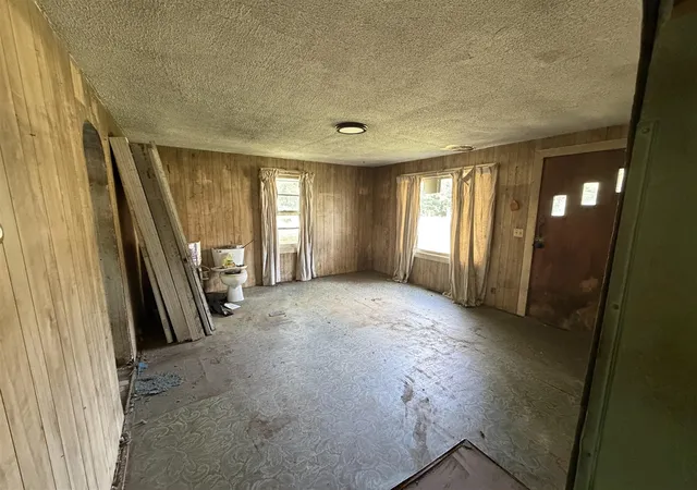 Photo 4 of Single family home for sale at 617 W Allegan St, Otsego, MI 49078 | MLS# 70554715 | Listing updated on 2026-09-16