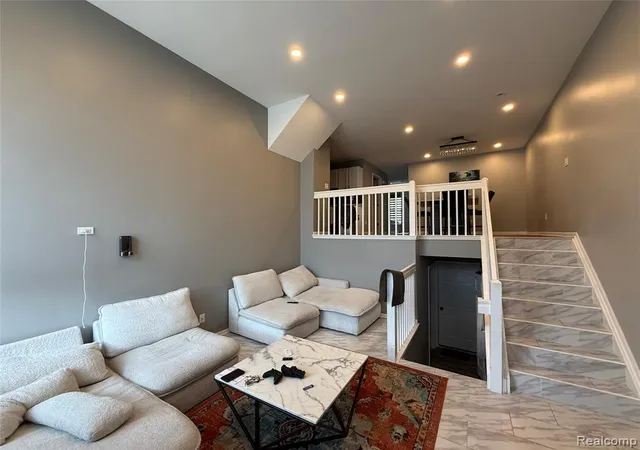 Listing Photo 3 - Condo for sale in building located at 4308 Schaefer R Schaefer Rd, Dearborn, MI 48126