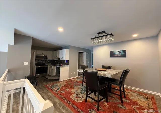 Listing Photo 4 - Condo for sale in building located at 4308 Schaefer R Schaefer Rd, Dearborn, MI 48126