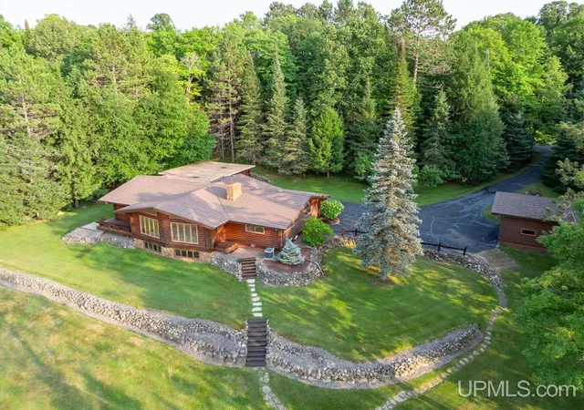 Photo 1 of Single family home for sale at 189 E Park Dr, Iron River, MI 49935 | MLS# 50217676 | Listing updated on 2026-10-07