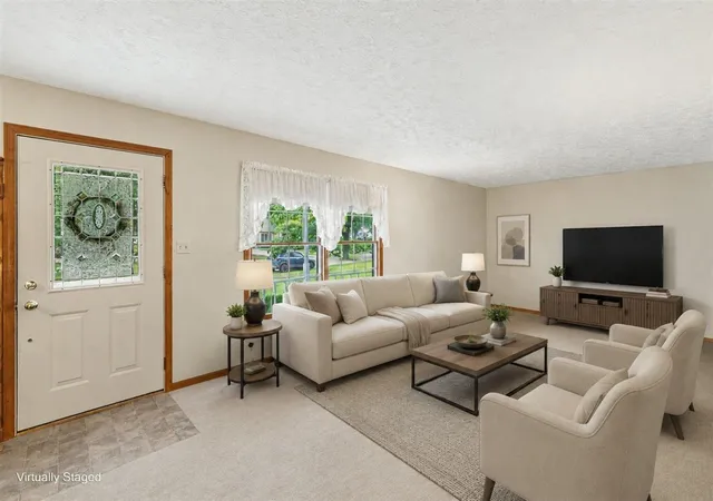 Photo 3 of Sale Pending at 3775 Northmeadow Rd, Jackson, MI 49201 | MLS# 70551897 | Listing updated on 2026-10-07