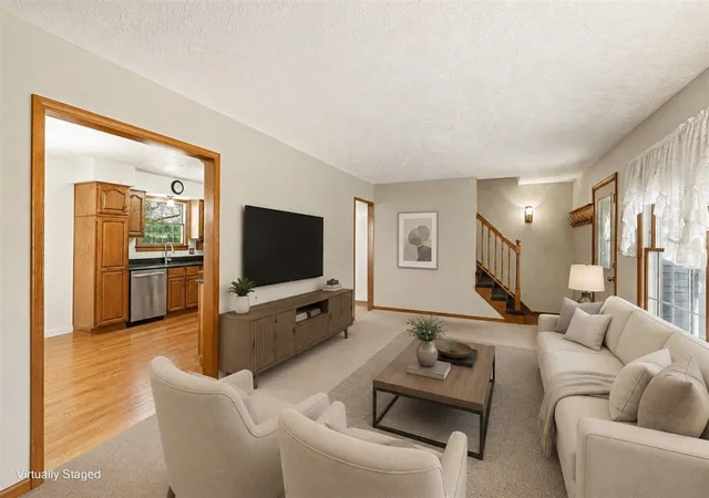 Photo 4 of Sale Pending at 3775 Northmeadow Rd, Jackson, MI 49201 | MLS# 70551897 | Listing updated on 2026-10-07