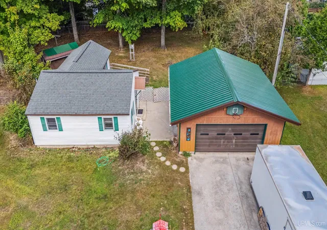 Photo 1 of Single family home for sale at 9640 W Dusty Ln, Manistique, MI 49854 | MLS# 50222234 | Listing updated on 2026-10-09
