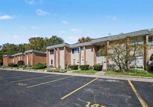 Photo 1 of Condo for sale at 1457 N Saxony Dr #14, Grand Rapids, MI 49508 | MLS# 70563965 | Listing updated on 2026-10-20