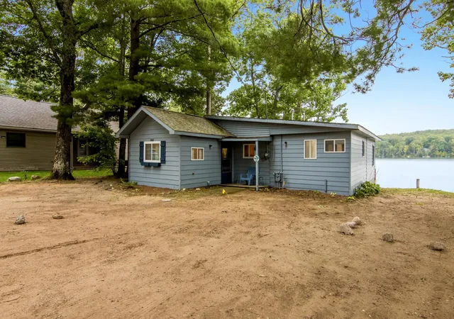 Photo 4 of Single family home for sale at 7277 NE Trillium Trl, Mancelona, MI 49659 | MLS# 80073337 | Listing updated on 2026-09-11