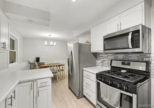 Photo 4 of Single family home for sale at 1139 Houseman Ave, Grand Rapids, MI 49503 | MLS# 61027795 | Listing updated on 2026-09-23