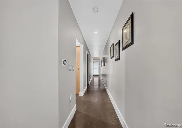 Photo 3 of Sale Pending at 432 E Parent Ave, Royal Oak, MI 48067 3754 | MLS# 61024275 | Listing updated on 2026-10-10