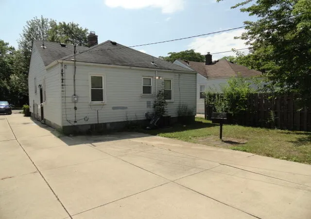 Photo 2 of Single family home for sale at 19317 Woodside St, Harper Woods, MI 48225 | MLS# 70554746 | Listing updated on 2026-09-02